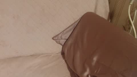 Snapshot of flowercandydoll chatting on November 7, 6:19 pm say meow and send tip online show from November 7, 6:19 pm