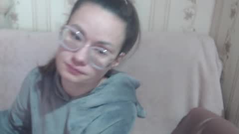 say meow and send tip  online show from March 13, 10:33 am