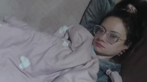 say meow and send tip  online show from March 26, 9:04 am