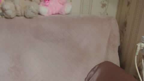 say meow and send tip  online show from April 19, 6:21 pm