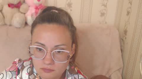 Snapshot of flowercandydoll chatting on May 17, 12:56 pm say meow and send tip online show from May 17, 12:56 pm