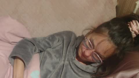 say meow and send tip  online show from April 9, 6:02 pm