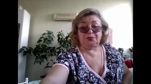 Flowerlower online show from March 9, 8:40 am