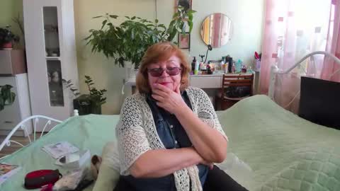 Flowerlower online show from September 29, 9:58 am