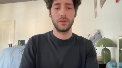 Snapshot of flowexes chatting on November 19, 8:25 am flowexes online show from November 19, 8:25 am