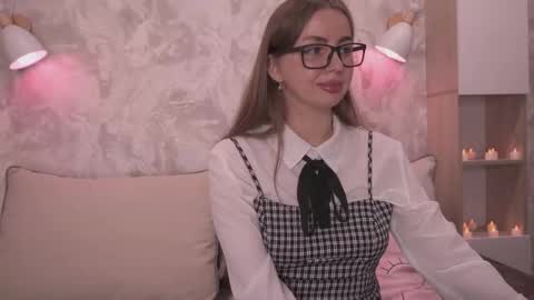 Snapshot of fluffy_hat chatting on November 22, 4:06 pm Fluffy and Krut online show from November 22, 4:06 pm