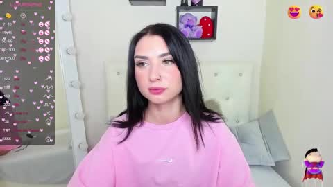 Lina online show from December 6, 11:47 pm