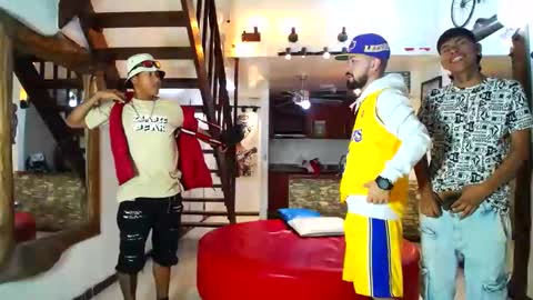 flyckers online show from January 4, 6:40 pm