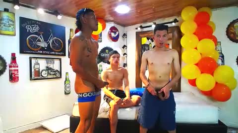 flyckers online show from January 21, 9:46 pm