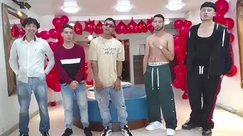 flyckers online show from February 17, 8:04 pm