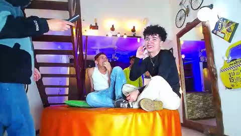 flyckers online show from September 14, 8:08 pm