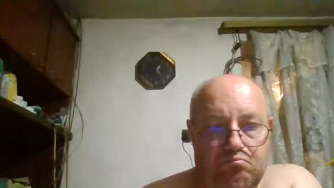 Snapshot of fm_group_nederland chatting on September 14, 10:20 pm VIP Magnolia online show from September 14, 10:20 pm