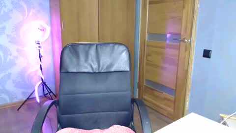 Snapshot of fofhcf chatting on February 18, 5:53 pm Molli Ready for any play with you. Hottest show in pvt Help a student earn big tokens online show from February 18, 5:53 pm