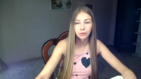 Snapshot of fofhcf chatting on October 6, 2:03 pm Molli Ready for any play with you. Hottest show in pvt Help a student earn big tokens online show from October 6, 2:03 pm
