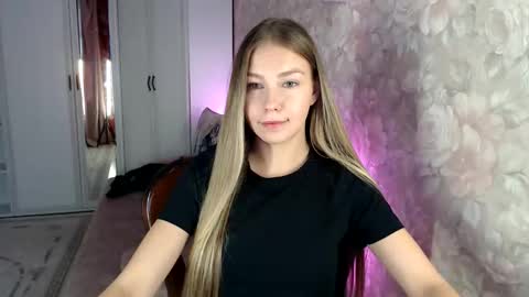 Snapshot of fofhcf chatting on October 15, 12:27 pm Molli Ready for any play with you. Hottest show in pvt Help a student earn big tokens online show from October 15, 12:27 pm