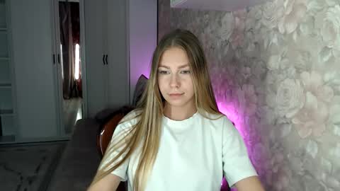 Snapshot of fofhcf chatting on October 23, 1:54 pm Molli Ready for any play with you. Hottest show in pvt Help a student earn big tokens online show from October 23, 1:54 pm