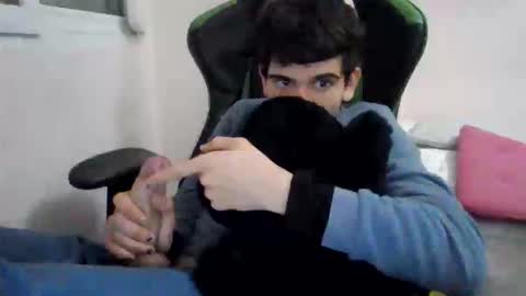 Snapshot of follaemos21 chatting on January 19, 1:09 am follaemos21 online show from January 19, 1:09 am