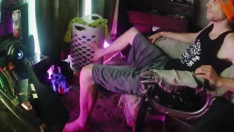 Snapshot of followthewhiterabbittail chatting on November 16, 6:02 pm Have fun remembering u online show from November 16, 6:02 pm