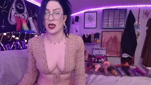 Snapshot of fondadix_ chatting on January 14, 7:59 am Fonda Dix online show from January 14, 7:59 am