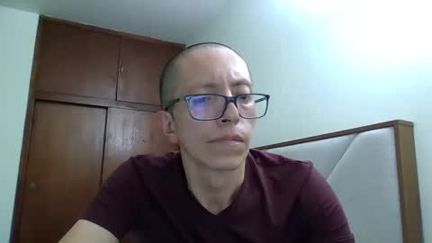 Snapshot of fonzi_flores chatting on September 28, 7:14 am fonzi_flores online show from September 28, 7:14 am