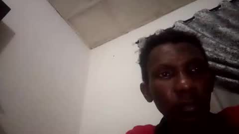 Snapshot of foofo423085624 chatting on December 15, 1:32 am foofo423085624 online show from December 15, 1:32 am