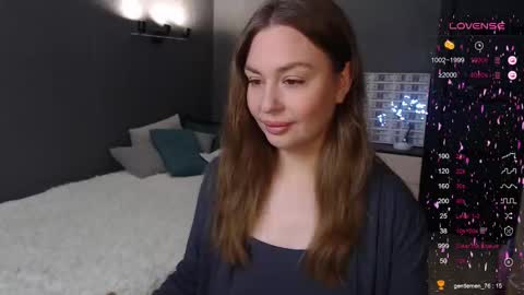 Snapshot of foreversmileme chatting on November 3, 11:22 am Julia online show from November 3, 11:22 am