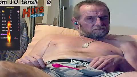 Snapshot of forexxxx_man chatting on February 17, 1:58 am doc online show from February 17, 1:58 am