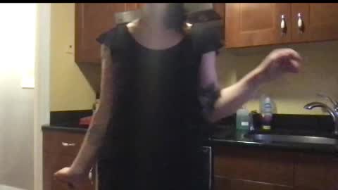 Snapshot of forthedolls chatting on September 28, 10:59 pm forthedolls online show from September 28, 10:59 pm