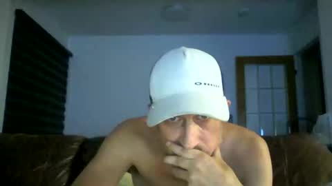 Snapshot of fouraide42 chatting on November 15, 4:21 am fouraide42 online show from November 15, 4:21 am