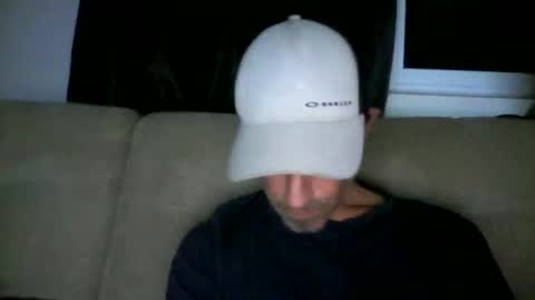 Snapshot of fouraide42 chatting on November 21, 8:57 am fouraide42 online show from November 21, 8:57 am