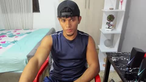 Snapshot of fox_evans chatting on November 6, 4:24 am Fox online show from November 6, 4:24 am