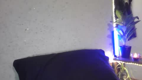 fox_red_lady7 online show from February 26, 6:21 pm