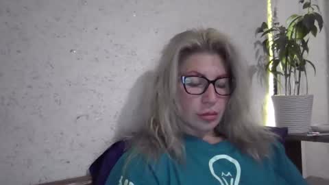 fox_red_lady7 online show from November 15, 5:53 pm