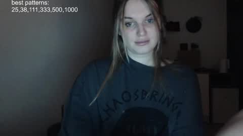 Snapshot of foxfrromearth chatting on February 20, 6:02 pm i am your baby Alien online show from February 20, 6:02 pm