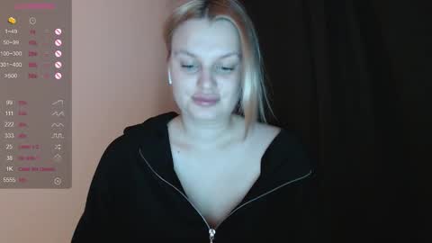 Snapshot of foxfrromearth chatting on December 3, 9:24 pm i am your baby Alien online show from December 3, 9:24 pm