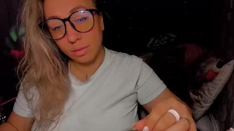 Kris online show from December 18, 2:06 am