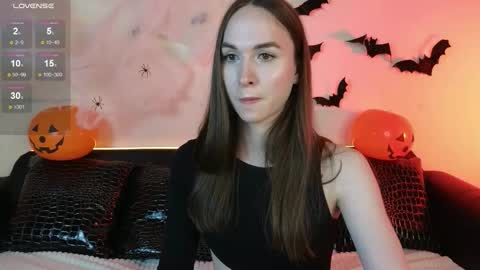 Snapshot of foxxy_girl_ chatting on October 16, 5:36 pm andice online show from October 16, 5:36 pm