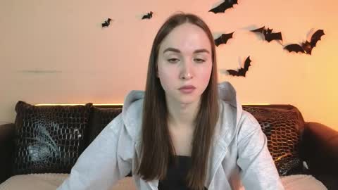 Snapshot of foxxy_girl_ chatting on November 9, 6:12 am andice online show from November 9, 6:12 am