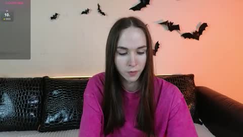 Snapshot of foxxy_girl_ chatting on November 11, 12:49 pm andice online show from November 11, 12:49 pm