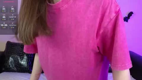 Snapshot of foxxy_girl_ chatting on November 14, 5:17 am andice online show from November 14, 5:17 am