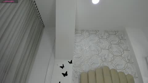 Snapshot of foxy200__ chatting on January 2, 10:55 pm Foxy online show from January 2, 10:55 pm