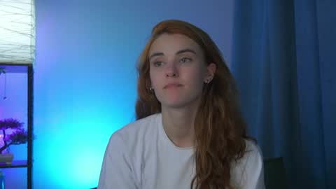 Snapshot of foxy_cute4you chatting on May 10, 7:08 pm Eva online show from May 10, 7:08 pm