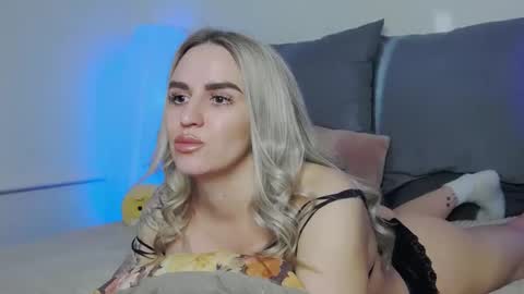 Foxy Kimmi online show from January 15, 7:02 am