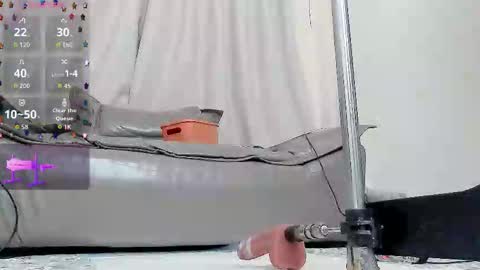 yiyi online show from March 18, 8:06 am