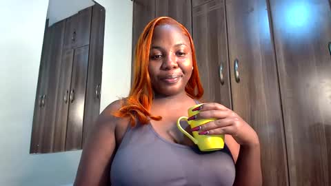 Snapshot of foxykay1 chatting on December 11, 4:18 am Kayla online show from December 11, 4:18 am