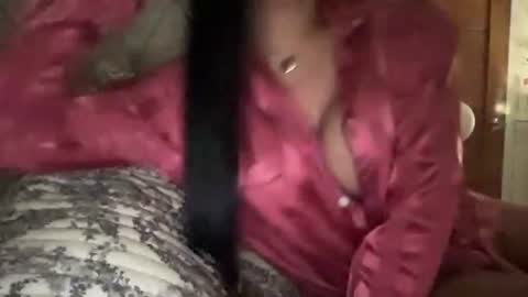 Snapshot of foxyluscious chatting on November 11, 4:34 am Ms Celeste Anne online show from November 11, 4:34 am