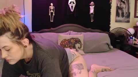 Mallory Koxx online show from October 16, 6:09 pm