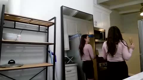 Angel online show from September 25, 3:27 pm