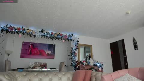 IM FRAIDER online show from December 27, 6:53 pm