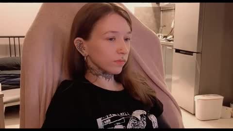 Snapshot of fran_bow chatting on October 31, 1:01 pm fran_bow online show from October 31, 1:01 pm